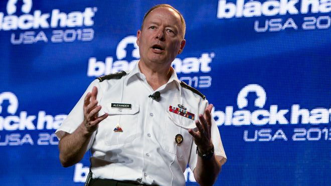 Tidligere spionsjef er bekymret for hodeflukt i NSA