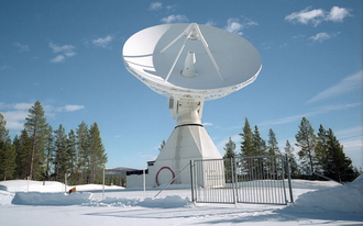En opplink-/nedlink-stasjon i Kiruna i Sverige, tilknyttet Galileo-systemet.