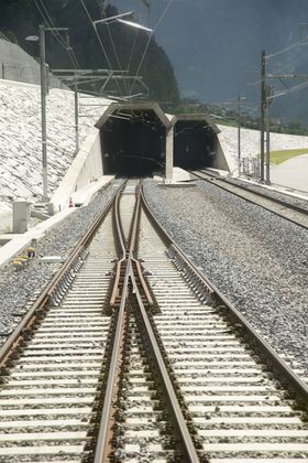 Det har tatt 17 år å bygge tunnelen under Alpene.