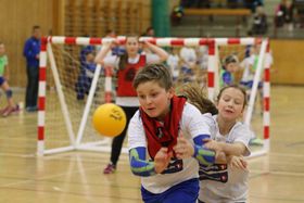 ACTION I HALLEN: Flere hundre spillere var i aksjon i Sofiemyrhallen under juleavslutningen i går!