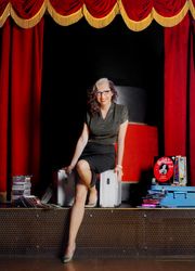 Toini Knudtsen er klar for å innta NRK P1+ med sitt nye program "Femtinist", der hun lover alt godt fra 1950-tallet - fra rock'n'roll til blues, R&B, rockabilly, jazz, pop, doo wop, hillbilly og honkytonk. Foto: Nina Ruud.