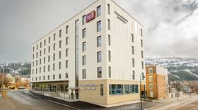 DARK DOG: Noe overraskende kom Clarion Collection Hotel Helma på 6. plass. For ordens skyld: Det ligger i Mo i Rana.