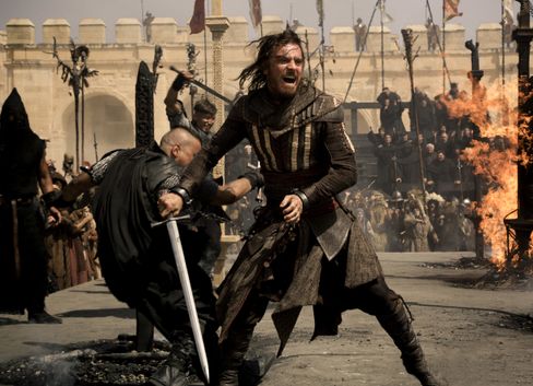 Assassin's Creed-filmen har brukt mye tid på elegante voldsscener. Bakgrunnen for striden mellom Tempelridderordenen og assassinerne