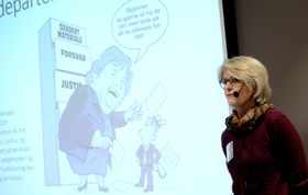 Siri Gedde-Dahl, leder av Offentlighetsutvalget, la fram den omfattende rapporten i januar.