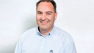 Morten Svarverud er kommunalsjef for helse og omsorg i Bærum kommune. Han er strålende fornøyd med de tekniske løsningene Telenor nå skal levere.