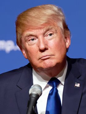 Donald Trump sverges snart inn som amerikansk president, og har allerede rukket å bli truet av Anonymous.