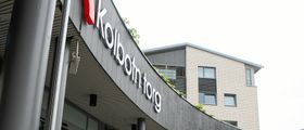 INGEN TRUSSEL: Senterleder på Vinterbro Senter, Laila Sønstevold synes ikke det er en trussel med de andre lokalsentrene.