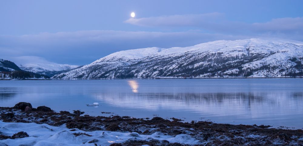 Enten det er rurale eller urbane landskaper du har i tankene, så kan bildestabiliseringen hjelpe deg å holde ISO-en nede - bare motivet står stille.