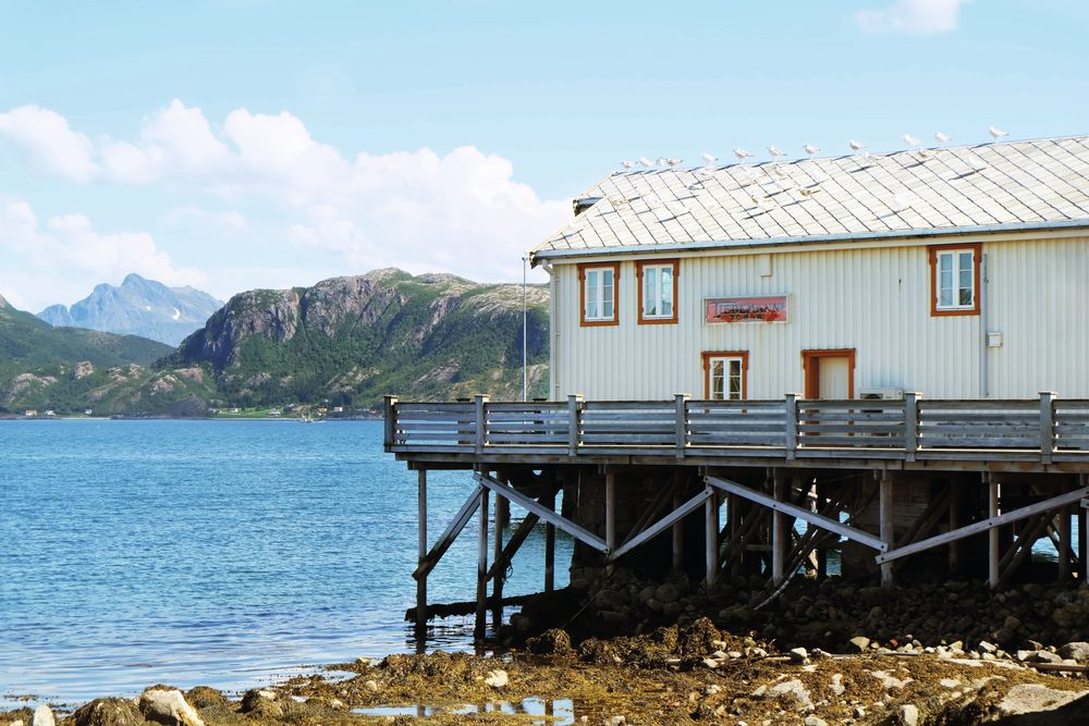 Indre Kvarøys gamle handelsanlegg huser nå restauranten Oleas kjøkken.