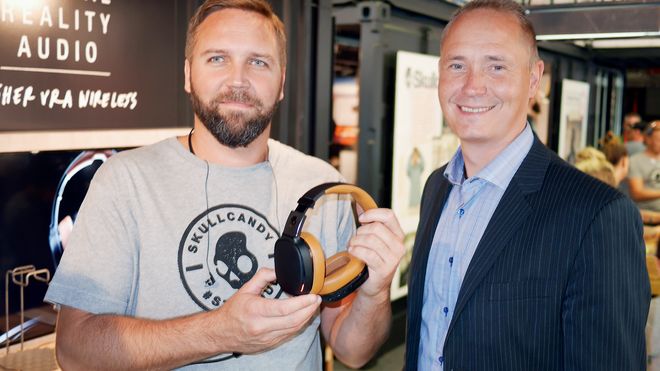 BARE SKULLCANDY ER SKULLCANDY