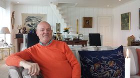 HJEMME: I huset etter Vera og Olav Henriksen, som Reinschmidt etter alle kunstens reglar har pussa opp, nyt Wilfried sit otium. Han skulle gjerne hatt Unni ved sida si.