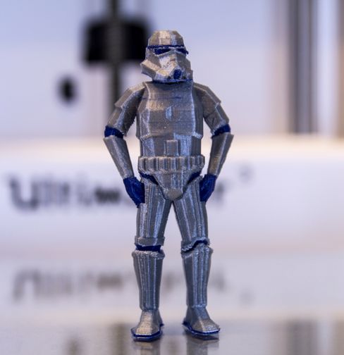Stormtrooper med grått og blått filament.