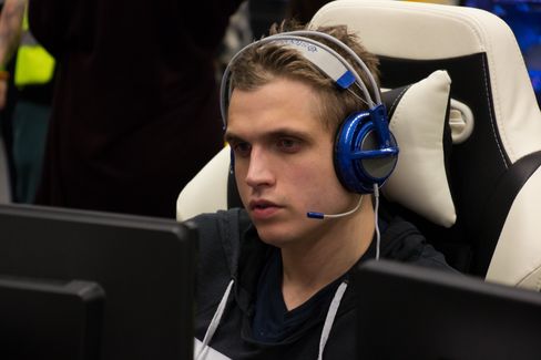 Sebastian «Boffen» Gsell i Celestial Gaming.