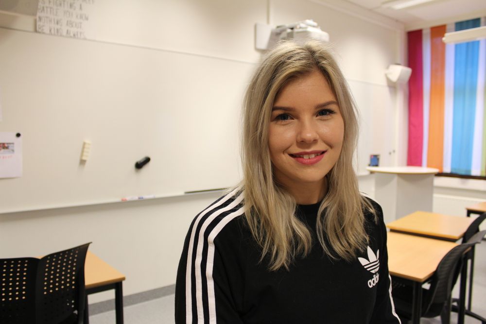 Ulrikke Heldal (23) fekk på eit halvår intensivkurs i korleis mediebransjen fungerar. No ser ho fram til å starte på lærarskulen til hausten.