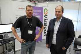 SALG OG UTVIKLING: Arne Hegstad står for salg og marked, mens Otto Meisingset (t.h.) er utviklingsleder.