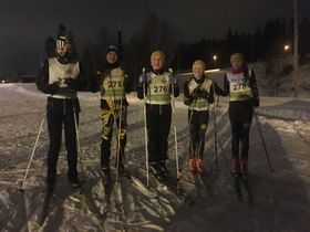 GØY I LØYPENE: Her er noen av deltagerne som ga seg i kast under årets siste karusellrenn i regi av OIs skigruppe.