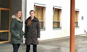 VIL HA KODING PÅ SFO: – Dette håper vi å få til! sier Siv Kaspersen og Melissa Kristiansen fra Oppegård Høyre.