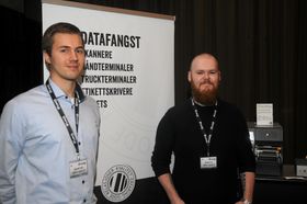 SPARER: Performance Controller Kenneth Dahl og IT-Operation Manager Kristian Orre, ColliCare Logistics AS forteller at selskapet har spart mye på å investere i håndterminaler og PDA-er fra Lexit Group. Foto: Trond Schieldrop/Lexit.