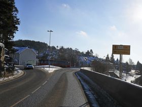 ULYKKESBELASTET I ÅR: Tre ganger har det smelt i Sønsterudveien så langt i år.