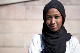 Amina Bile under «Black Lives Matter»-demonstrasjonen i Oslo sommeren 2016.