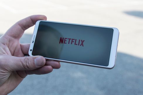 Netflix har alt innhold med riktig aspekt for mobilen, men de sitter også på HDR-innhold som kan gi den heftige skjermen litt å tygge på. Først må imidlertid Android-appen oppdateres med støtte for det.