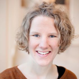 Ellen Engelstad, Manifest-redaktør og litteraturkritiker i Klassekampen.