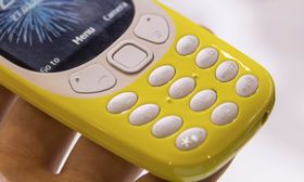 Nokia 3310 byr dessuten på et gjensyn med T9-ordlisten og klassiske mobiltaster.