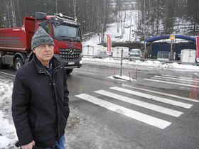 REDD DET SKAL SKJE EN ULYKKE HER: – Jeg er redd for at folk skal krysse Skiveien her uansett, sier Einar Lid.