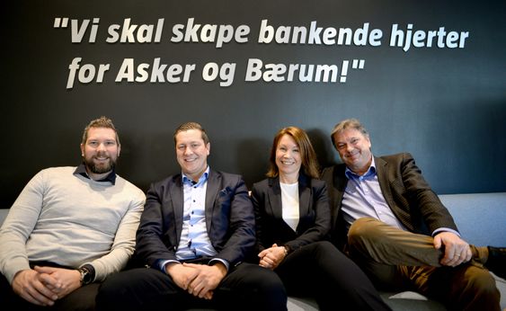Budstikka-gjengen har en klar visjon! Fra venstre: Salgsdirektør Ulf Kvalvik, byråleder Thomas Dobloug-Holm, ansvarlig redaktør Kjersti Sortland og direktør Terje Tandberg.