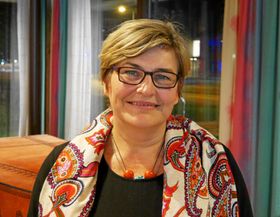 EN AV ARTIKKELFORFATTERNE: Merete Bellingmo (Ap).