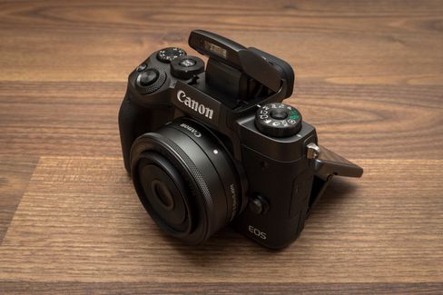 Canon EOS M5 er nok ikke det speilløse kameraet gamle Canon-veteraner har ventet på, men mer et kamera for interesserte nybegynnere. Og i det segmentet tror vi det kan klare seg bra.