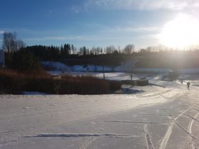 SOM PÅ PÅSKEFJELLET: Slik ser det ut akkurat nå på Østre Greverud, så ikke legg fra deg skiene riktig ennå!