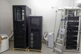 Nei, du trenger ikke en stor serverrigg. Men det hjelper hvis du synes det er gulvkaldt.