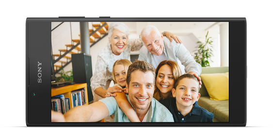 Et 5 megapikslers frontkamera med vidvinkel vorder godt.