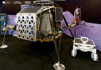 Alina tar med seg to små rovere. Måneturen er planlagt i forbindelse med Googles konkurranse Lunar Xprize.