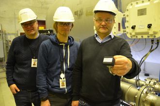 Sensorteknologien fra Sentec er utviklet sammen med Christian Michelsens Research. Fra venstre Bård Henriksen (CMR), Jan Kocbach (CMR) og Ronny Karlsen (Sentec AS).