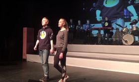 DETTE BLIR FETT: Akkurat nå øves og øves det før premieren på årets Fløysbonnmusikal!