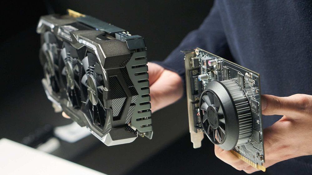 Zotacs GTX 1070 AMP! Extreme Edition er massiv, men i dette tilfellet er det bare en fordel.