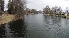 BLANT FORSLAGENE: Hundeparken foreslås etablert blant annet ved vannkanten på Jordbærsletta.