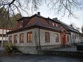KOLBOTN SKOLE: Dette er en av skolene i vår kommune. Bildet er kun et illustrasjonsfoto.
