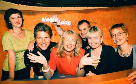 For 21 år siden - da Mari Velsand jobbet i NRK. Den gang var hun med på å lansere «Norge i dag». Fra venstre: Elin Helgheim, Steinar Birkeland, prosjektredaktør Eva Bratholm, prosjektleder Svein Aam, Kari Amble og Mari Velsand Tjosås.