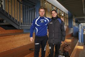 KLARE FOR SESONGEN: Hovedtrener Cecilie Berg Hansen og assistenttrener Fredrik Vold tror på Kolbotn i år.