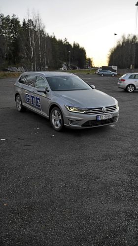 POPULÆR: Passat GTE rocker det ladbare markedet.