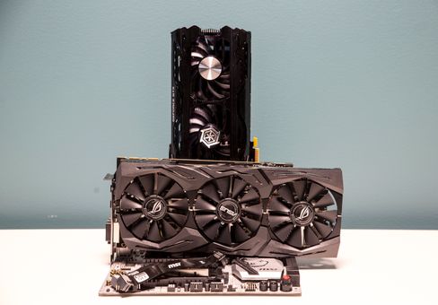 GTX 1080 Ti i SLI er for deg som krever det aller beste og har en lynrask 1440p-monitor eller en 4K-monitor som gjerne støtter mer enn 60Hz.