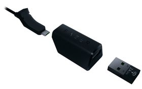 Racer Lancehead kommer med både trådløsdongel og kabel.