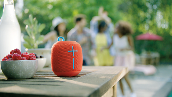 WONDERBOOM Outdoor Fireball Red.