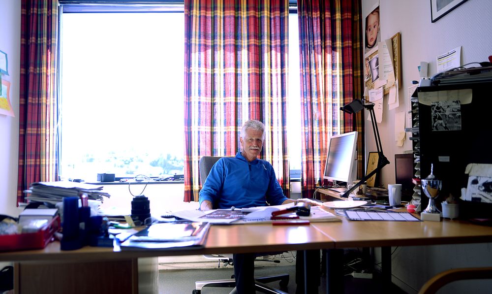 Det har gått framover og blitt til det bedre, mener Jarle Kaldråstøyl. Både avisproduksjonen og journalistikken. 61-åringen har jobbet i Sunnhordland siden 1985.