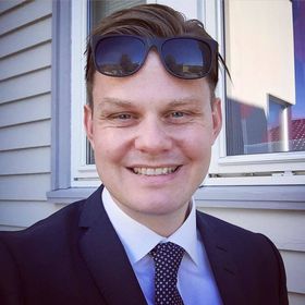 Jonas «bsl» Alsaker Vikan gleder seg til å kommentere sluttspillet.