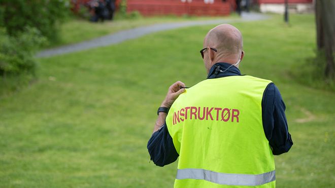 Har ikke økt godtgjørelsen som avtalt – nå vil instruktørene ha pengene sine