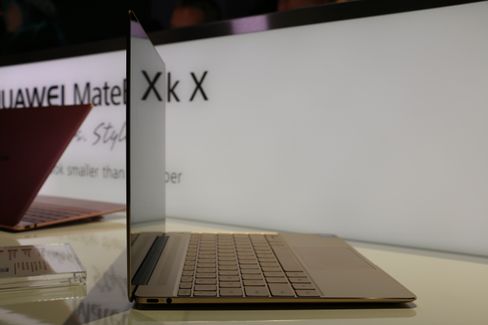 Vi har fått en rekke tynne bærbare i det siste. MateBook X er intet unntak, men her skal visstnok prosessoren gjøre vei i vellinga – selv uten en vifte til å kjøle seg ned med.